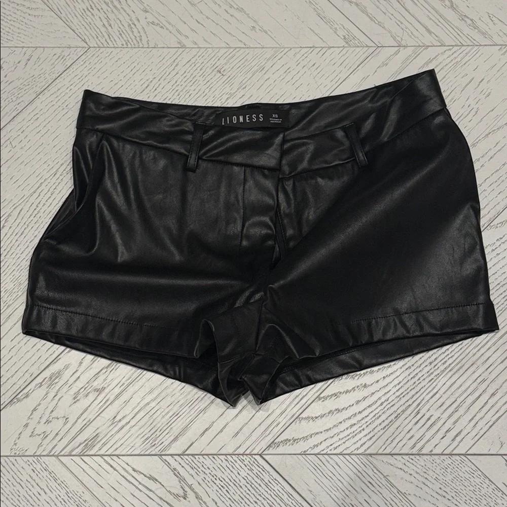 Lioness Mini Faux Leather Black Shorts - Picture 1 of 4